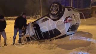 Renault Stepway положили на крышу. Сургут.