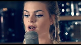 One Kiss - Calvin Harris, Dua Lipa (Cover By: Davina Michelle)