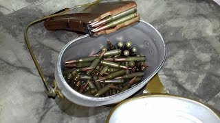 Армейский котелок... с патронами.
