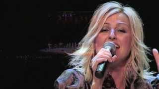 Heritage Singers / "He Is Able" (Live From Prague)