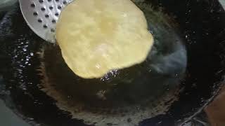Puri / Poori / Wheat dough deep fried Chapati