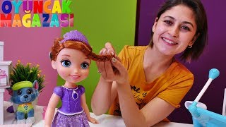 Ayşe'nin oyuncak mağazası. Prenses Sofia ile saç bakımı yapalım! Kız oyunları.