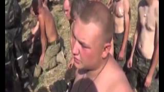 Чеченские боевики издеваются над украинскими солдатами под Иловайском