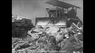 Vintage Crawlers At Work! Industrial Uses Of Caterpillar Tractors (1926) - Classic Tractor Fever