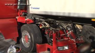 15.04.2013 - St.Leon-Rot / A 5 - Lkw Fahrer übersieht Stauende - Fahrer eingeklemmt