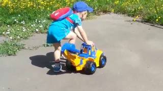 Трактор Синий трактор Катаемся на тракторе For kids  Видео для детей