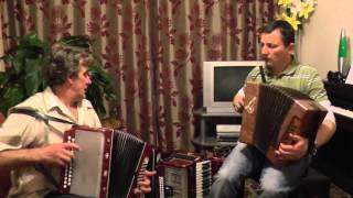 24. Мusicians from Ireland -Песня "Раскинулось море широко" на двух гармашках