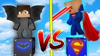 БЭТМЕН ЛАКИ БЛОК VS СУМЕРМЕН ЛАКИ БЛОК! НУБ ПРОТИВ ПРО! ВЫЖИТЬ НА 1 БЛОКЕ! #19