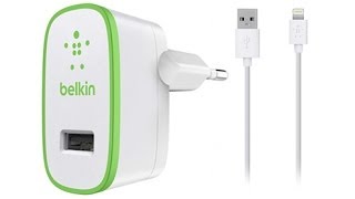 Зарядное устройство Belkin USB Home Charger 2,1 А + кабель Lightning зеленое