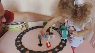 Конструктор "Маша и Медведь: Паровозик Маши" (Masha and the Bear: Masha's Train Fun)
