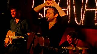 Granada: Wer kommt woher und Ansage "Sch... Berlin"  (live at Keller Klub, Stuttgart)