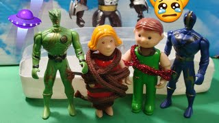 الفضائيين يأخذوا  بابا و ماما / ملك تبكي من الحزن !! يوميات ملوكة