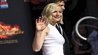 Jennifer Lawrence got ‘really really drunk’ for first sex scene with Chris Pratt