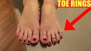 MATURE FEET SOLES & PRETTY FEET WITH TOE RINGS