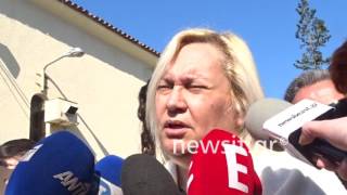 Καίτη Φίνου στην κηδεία του Στάθη Ψάλτη