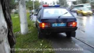 Инспектор ГАИ против движения