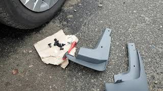 Установка оригинальных брызговиков на Toyota Camry 30