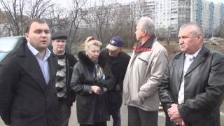 Митинг против застройки кафе в Москворецком парке.