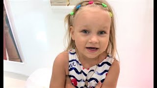 Алиса в развлекательном центре Лесики ! Играет и веселится!