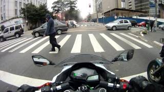 Ninja 300 - Rachinha contra 750cc!