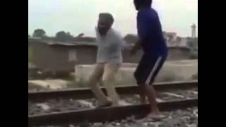 ШОК! Самоубийство снятое на камеру!