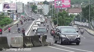 Arus Lalu lintas pagi di Underpass Jatingaleh Semarang, Jawa Tengah