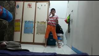 Try momoland - boom - boom dance #reff