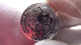 Серебряная монета Дракон серия Чудовища королевы.