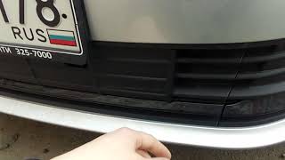 Как снять заглушку решётки радиатора
