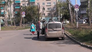Ужасы нашего двора. Жители Советского района жалуются на гаражи и туалет в кустах