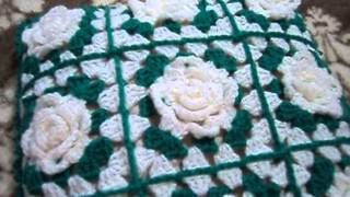 Crochet pillow covers.  Вязаные чехлы из квадратов с цветами на подушки. םריגה