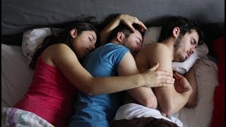 Cortometraje EL POLIAMOR EXPLICADO PARA MADRES Y ABUELAS