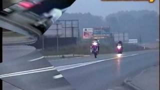 CBR 954 vs FZR 600 BOOMERANG WHEELIE