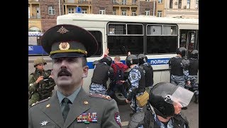 Полковника Шендакова задержали 27 июля на протесте