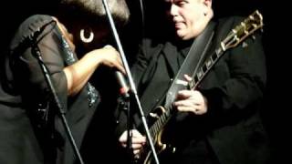 Shirley King duet with Daniel Raffo on guitar playing Rock Me Baby in Buenos Aires