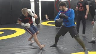 Бой за Пулеметчика вышел с Моряком по правилам бокса!