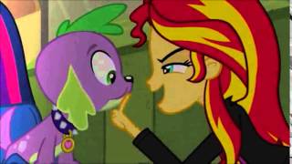 Sunset Shimmer tortures Twilight Sparkle
