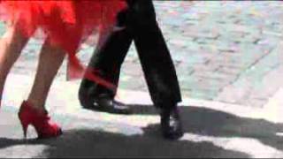 Cultural realizó una demostración de tango en la calle Mercaderes