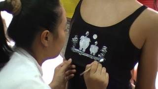 Painting on T-shirt at Bo Sang in Chiang Mai - Thailand