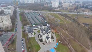 Храм преподобного Серафима Саровского в Раеве (апрель 2018)
