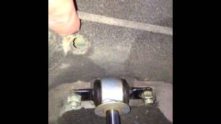 JEEP CHEROKEE ( XJ ) REAR UPPER SHOCK BOLT FIX