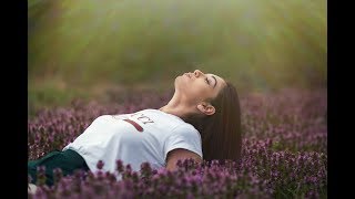 Spring Girl Photoshoot bts canon 135mm f2 one light DeepPara 90 Easy-Open Parabolic