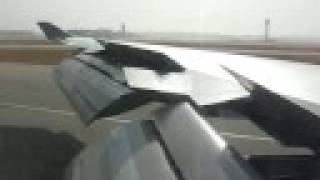 Korean Air 747-400 landing at Seoul Incheon Airport (HL7402)