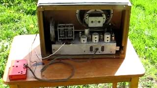 ламповое радио Родина 52 на солнечной батарее  vacuum tube radio on the solar battery