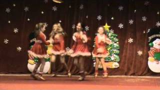 CLUBUL PINOCHIO PIATRA NEAMT - MAGIA CRACIUNULUI - Dansul Craciunitelor