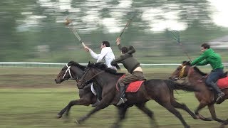 Пришпорить коня: как абхазские рыцари состязались на скачках в Дурипше