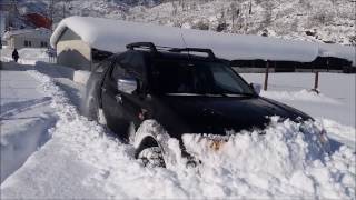 Extreme off road Mitsubishi L200 Triton Snow Winter