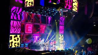 Rod Stewart - Da Ya Think I‘m Sexy? - live - Mercedes-Benz Arena, Berlin, 3.5.2019