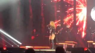 Man, I Feel Like a Woman Shania Twain (8-22-2015)