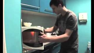 СМЕШНОЕ/ПРИКОЛЫ - Микроволновка СКРЫТАЯ КАМЕРА (ржачЬ!))))